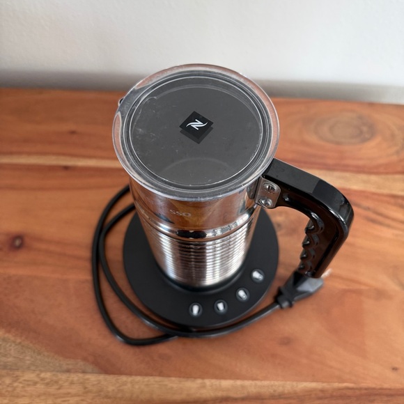 Nespresso Aeroccino 4 Milk Frother - Picture 2 of 5